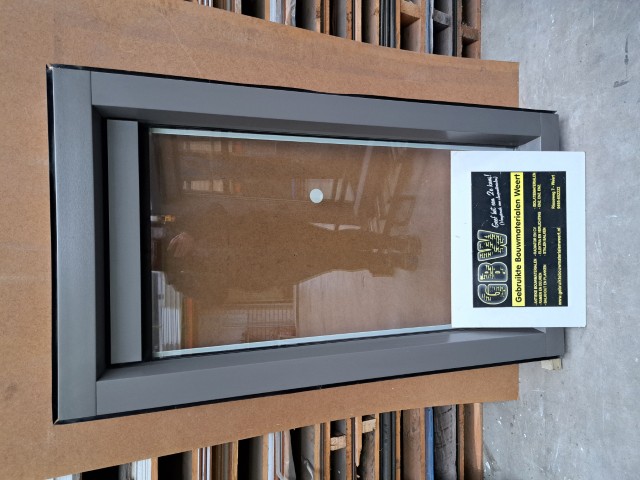 Kunststof raam (72x136,5 cm) nr.25