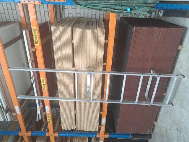Aluminium vluchtladder (66x299 cm)