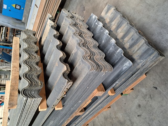 Alternative view of Vezelcement golfplaten (asbestvrij)